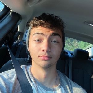 Meet your Posher, Isaac